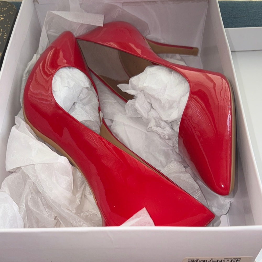 NWT - Calvin Klein Red Patent Heels - Picture 6 of 7